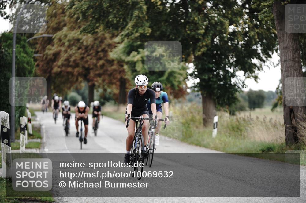 30.08.2026 - Elbe Triathlon Hamburg Michael Burmester http://msf.ph/oto/10069632 30.08.2026 09:44:05 Radfahren 302, 335, 380, 433, 638, 771, 879, 950 meine-sportfotos.de