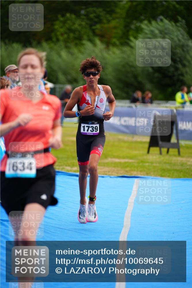 30.08.2026 - Elbe Triathlon Hamburg LAZAROV Photography http://msf.ph/oto/10069645 30.08.2026 12:40:36 Ziel 1634, 1739 meine-sportfotos.de