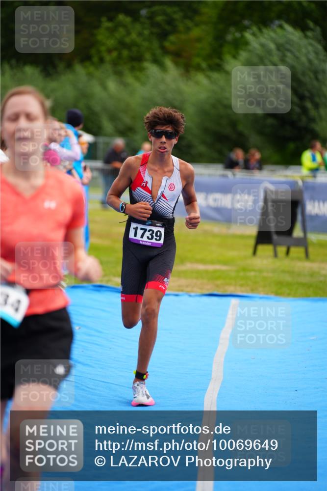 30.08.2026 - Elbe Triathlon Hamburg LAZAROV Photography http://msf.ph/oto/10069649 30.08.2026 12:40:36 Ziel 1634, 1739 meine-sportfotos.de