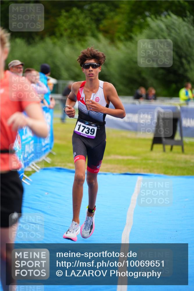 30.08.2026 - Elbe Triathlon Hamburg LAZAROV Photography http://msf.ph/oto/10069651 30.08.2026 12:40:36 Ziel 1634, 1739 meine-sportfotos.de