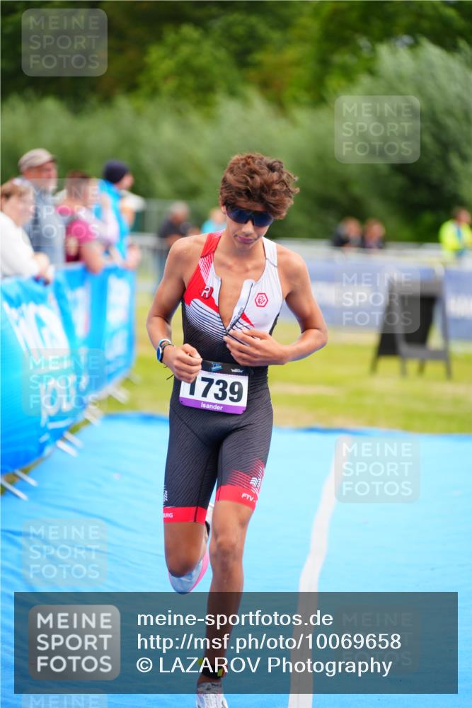 30.08.2026 - Elbe Triathlon Hamburg LAZAROV Photography http://msf.ph/oto/10069658 30.08.2026 12:40:37 Ziel 1634, 1739 meine-sportfotos.de