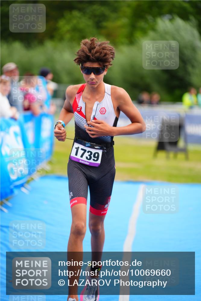 30.08.2026 - Elbe Triathlon Hamburg LAZAROV Photography http://msf.ph/oto/10069660 30.08.2026 12:40:37 Ziel 1634, 1739 meine-sportfotos.de