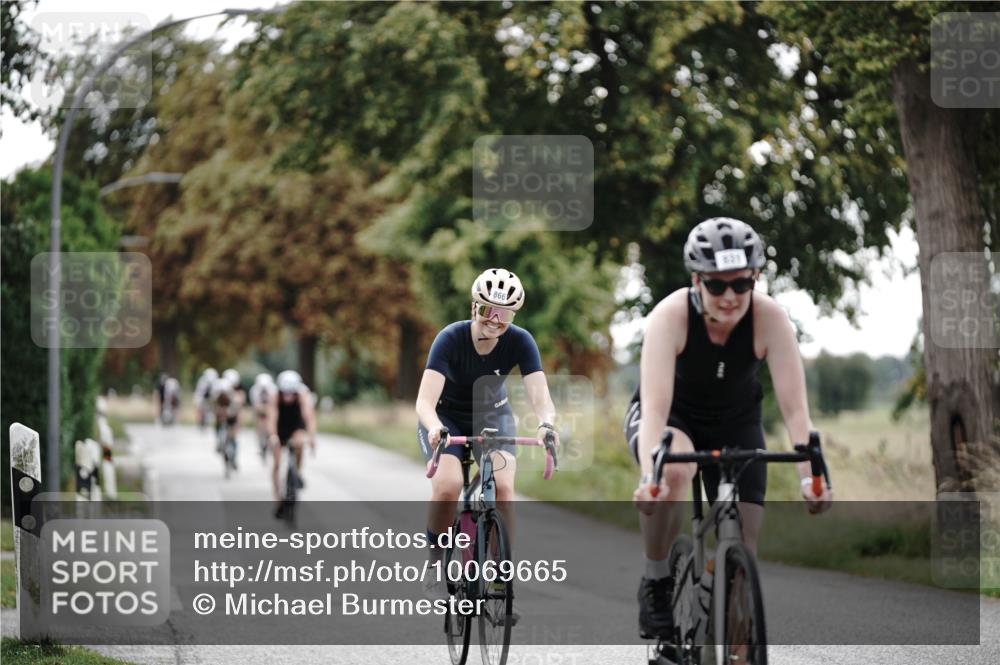 30.08.2026 - Elbe Triathlon Hamburg Michael Burmester http://msf.ph/oto/10069665 30.08.2026 09:44:17 Radfahren 248, 317, 394, 556, 750, 752, 831, 866 meine-sportfotos.de