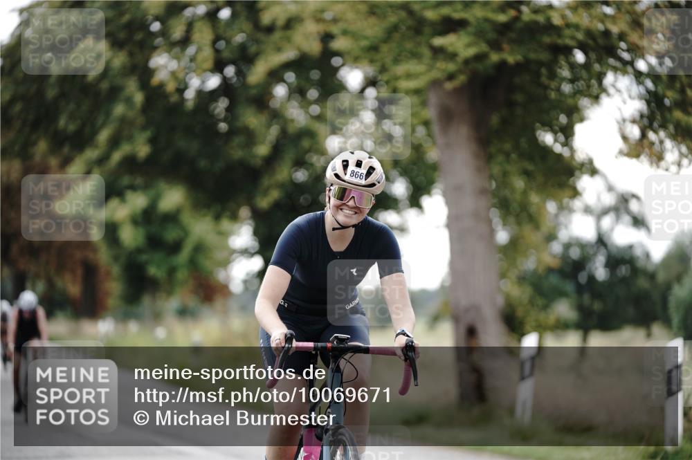 30.08.2026 - Elbe Triathlon Hamburg Michael Burmester http://msf.ph/oto/10069671 30.08.2026 09:44:18 Radfahren 248, 317, 394, 750, 752, 779, 831, 866 meine-sportfotos.de