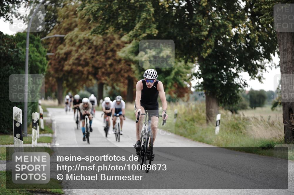 30.08.2026 - Elbe Triathlon Hamburg Michael Burmester http://msf.ph/oto/10069673 30.08.2026 09:44:19 Radfahren 248, 317, 394, 750, 752, 779, 831, 866 meine-sportfotos.de