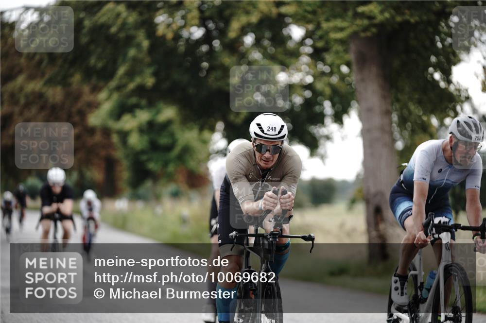 30.08.2026 - Elbe Triathlon Hamburg Michael Burmester http://msf.ph/oto/10069682 30.08.2026 09:44:23 Radfahren 248, 317, 367, 394, 558, 750, 752, 779 meine-sportfotos.de