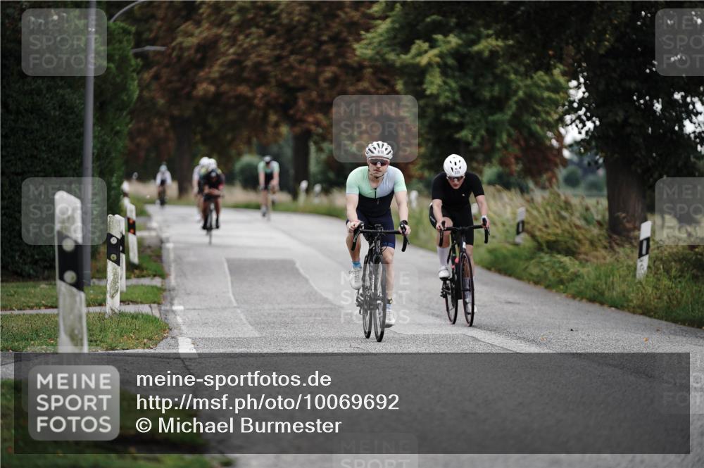 30.08.2026 - Elbe Triathlon Hamburg Michael Burmester http://msf.ph/oto/10069692 30.08.2026 09:44:34 Radfahren 292, 430, 532, 618, 826 meine-sportfotos.de
