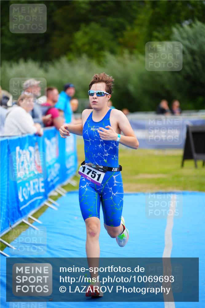 30.08.2026 - Elbe Triathlon Hamburg LAZAROV Photography http://msf.ph/oto/10069693 30.08.2026 12:40:49 Ziel 1751 meine-sportfotos.de