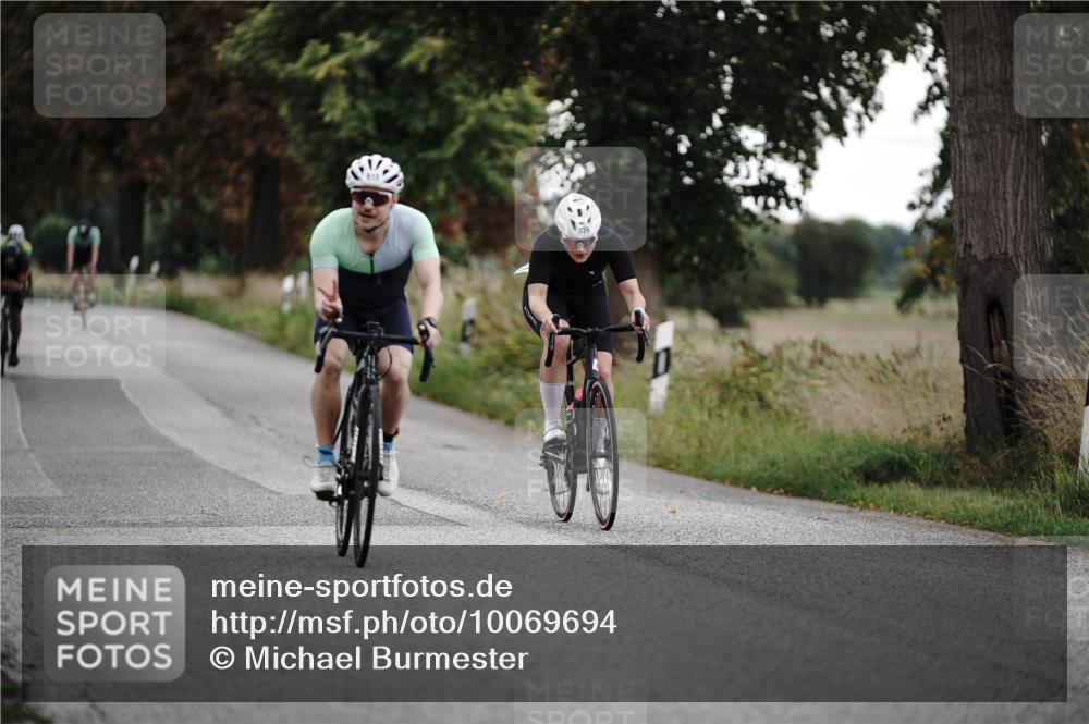 30.08.2026 - Elbe Triathlon Hamburg Michael Burmester http://msf.ph/oto/10069694 30.08.2026 09:44:35 Radfahren 292, 430, 532, 618, 826 meine-sportfotos.de