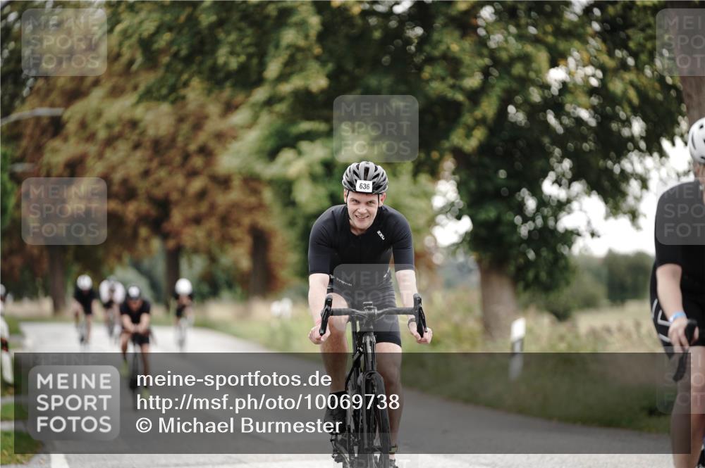 30.08.2026 - Elbe Triathlon Hamburg Michael Burmester http://msf.ph/oto/10069738 30.08.2026 09:44:57 Radfahren 452, 495, 636, 664, 701, 769, 864 meine-sportfotos.de