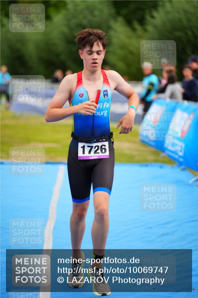 30.08.2026 - Elbe Triathlon Hamburg LAZAROV Photography http://msf.ph/oto/10069747 30.08.2026 12:41:14 Ziel 1726, 1752 meine-sportfotos.de