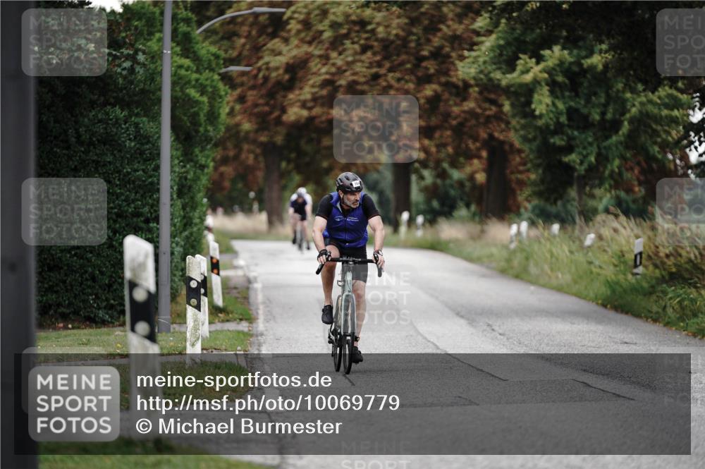 30.08.2026 - Elbe Triathlon Hamburg Michael Burmester http://msf.ph/oto/10069779 30.08.2026 09:45:16 Radfahren 508, 764, 827, 862 meine-sportfotos.de