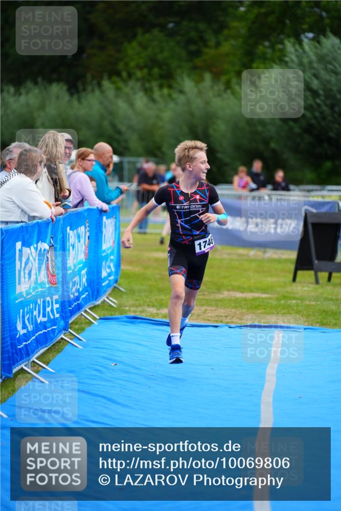 30.08.2026 - Elbe Triathlon Hamburg LAZAROV Photography http://msf.ph/oto/10069806 30.08.2026 12:42:09 Ziel 1727, 1746 meine-sportfotos.de