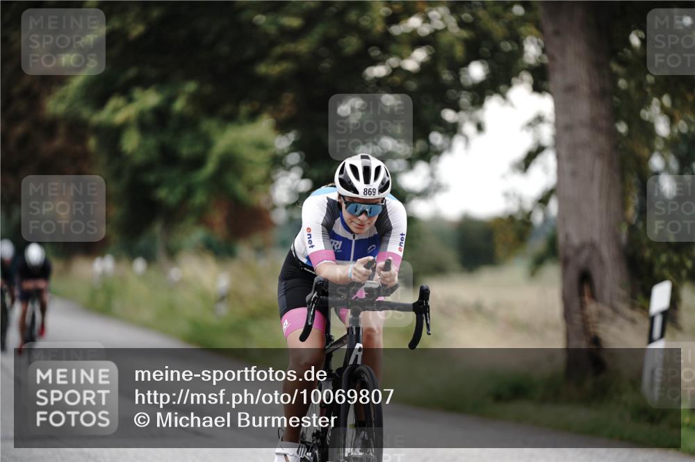 30.08.2026 - Elbe Triathlon Hamburg Michael Burmester http://msf.ph/oto/10069807 30.08.2026 09:45:35 Radfahren 354, 548, 655, 673, 751, 859, 869, 882 meine-sportfotos.de
