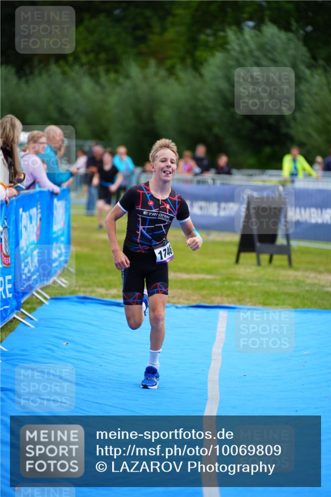 30.08.2026 - Elbe Triathlon Hamburg LAZAROV Photography http://msf.ph/oto/10069809 30.08.2026 12:42:09 Ziel 1727, 1746 meine-sportfotos.de