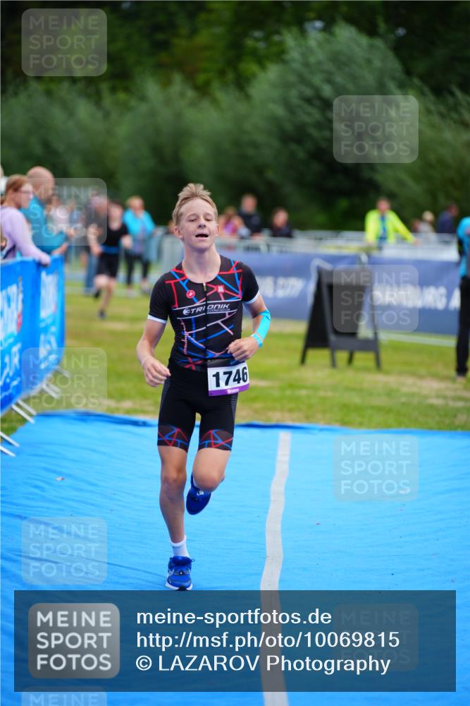 30.08.2026 - Elbe Triathlon Hamburg LAZAROV Photography http://msf.ph/oto/10069815 30.08.2026 12:42:10 Ziel 1727, 1746 meine-sportfotos.de