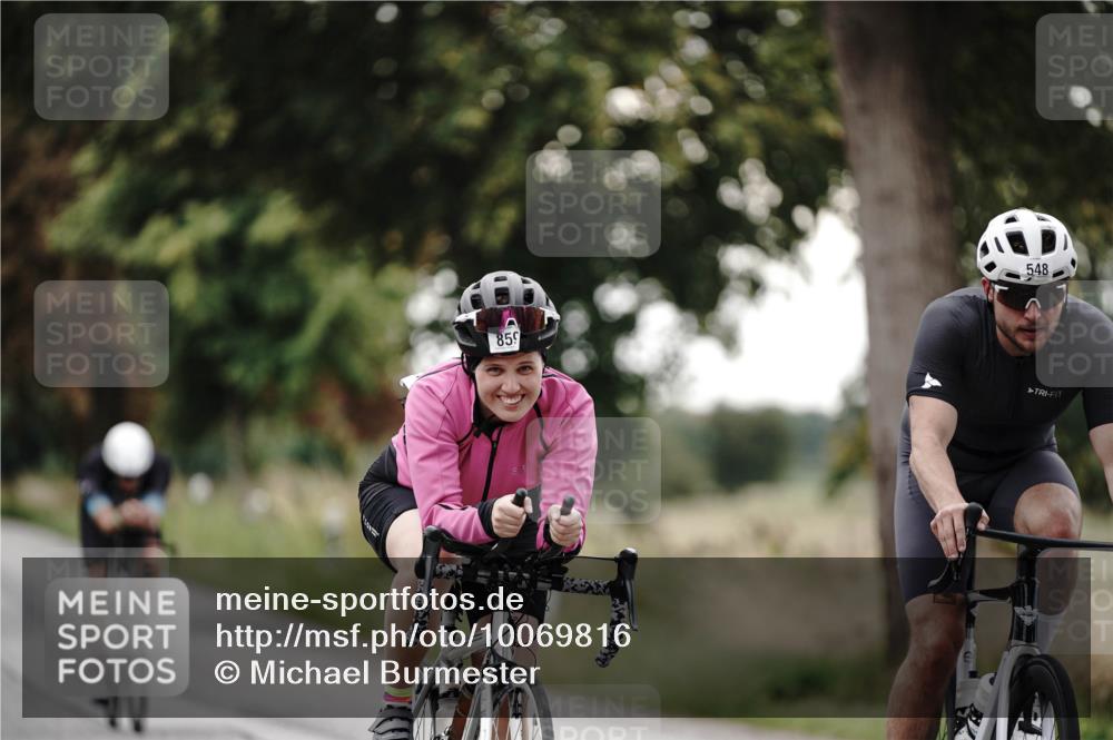 30.08.2026 - Elbe Triathlon Hamburg Michael Burmester http://msf.ph/oto/10069816 30.08.2026 09:45:40 Radfahren 354, 548, 655, 673, 859 meine-sportfotos.de