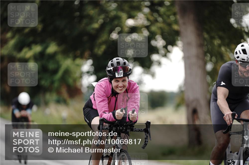 30.08.2026 - Elbe Triathlon Hamburg Michael Burmester http://msf.ph/oto/10069817 30.08.2026 09:45:41 Radfahren 354, 548, 655, 673, 859 meine-sportfotos.de