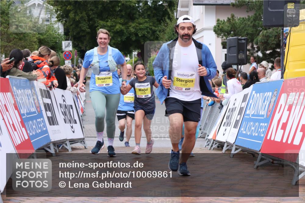 30.08.2026 - Blankeneser Heldenlauf Lena Gebhardt http://msf.ph/oto/10069861 30.08.2026 10:05:22 Ziel 1107, 1657, 1658, 1659, 1802 meine-sportfotos.de