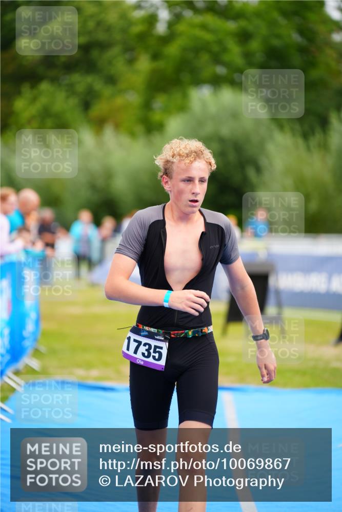30.08.2026 - Elbe Triathlon Hamburg LAZAROV Photography http://msf.ph/oto/10069867 30.08.2026 12:42:43 Ziel 1735 meine-sportfotos.de