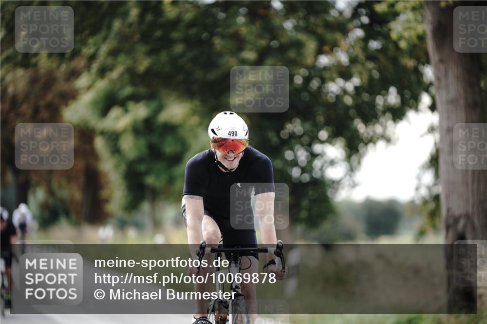 30.08.2026 - Elbe Triathlon Hamburg Michael Burmester http://msf.ph/oto/10069878 30.08.2026 09:49:51 Radfahren 458, 483, 490, 498, 542, 687, 794, 854 meine-sportfotos.de