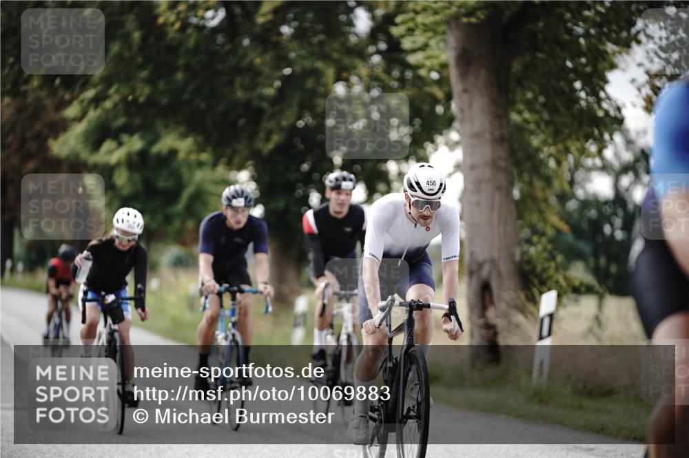 30.08.2026 - Elbe Triathlon Hamburg Michael Burmester http://msf.ph/oto/10069883 30.08.2026 09:49:57 Radfahren 282, 346, 458, 483, 542, 794, 854 meine-sportfotos.de