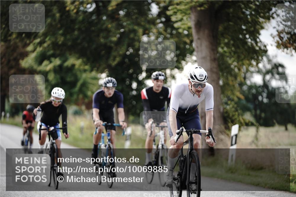 30.08.2026 - Elbe Triathlon Hamburg Michael Burmester http://msf.ph/oto/10069885 30.08.2026 09:49:57 Radfahren 282, 346, 458, 483, 542, 794, 854 meine-sportfotos.de
