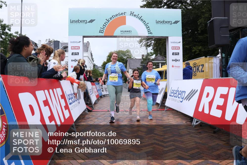 30.08.2026 - Blankeneser Heldenlauf Lena Gebhardt http://msf.ph/oto/10069895 30.08.2026 10:05:25 Ziel 1107, 1656, 1657, 1658, 1659, 1802 meine-sportfotos.de