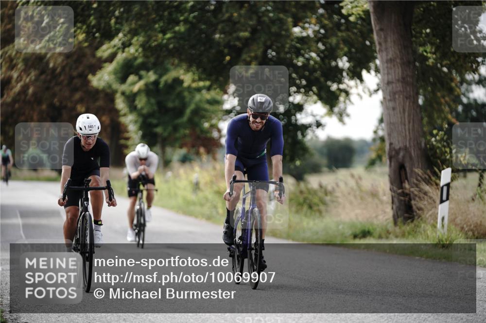 30.08.2026 - Elbe Triathlon Hamburg Michael Burmester http://msf.ph/oto/10069907 30.08.2026 09:50:08 Radfahren 444, 659, 715, 845 meine-sportfotos.de