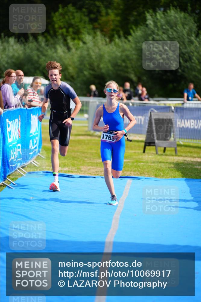 30.08.2026 - Elbe Triathlon Hamburg LAZAROV Photography http://msf.ph/oto/10069917 30.08.2026 12:44:12 Ziel 1747, 1765 meine-sportfotos.de