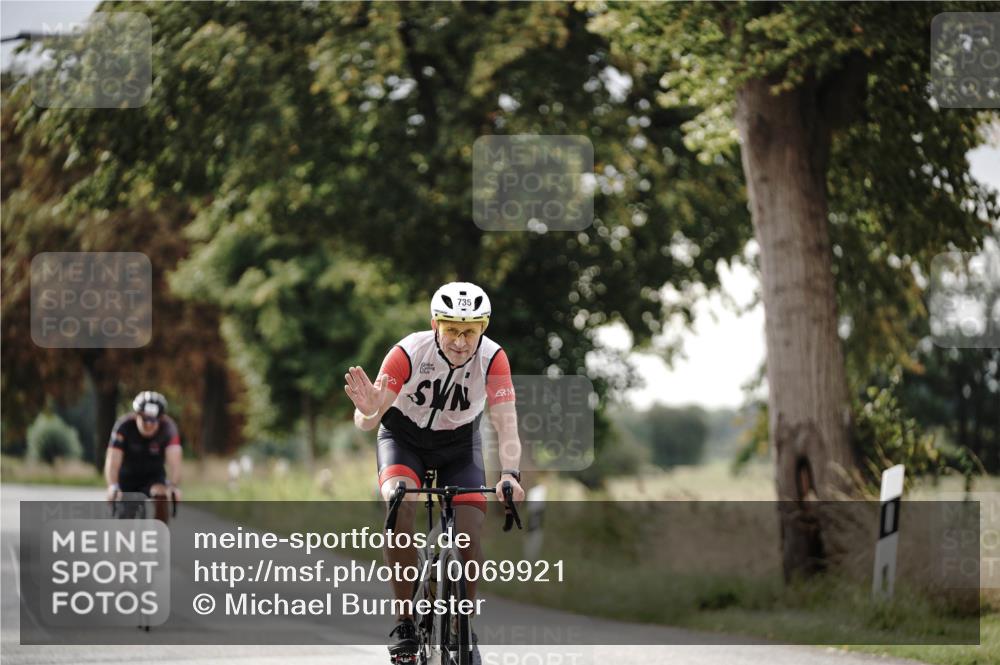 30.08.2026 - Elbe Triathlon Hamburg Michael Burmester http://msf.ph/oto/10069921 30.08.2026 09:50:26 Radfahren 297, 735 meine-sportfotos.de