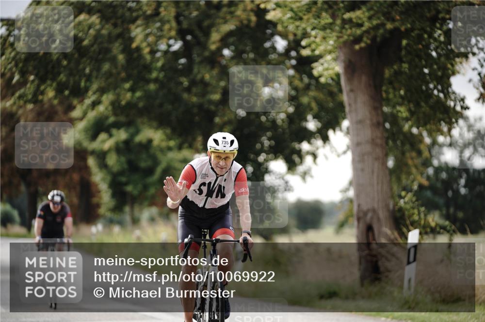 30.08.2026 - Elbe Triathlon Hamburg Michael Burmester http://msf.ph/oto/10069922 30.08.2026 09:50:26 Radfahren 297, 735 meine-sportfotos.de