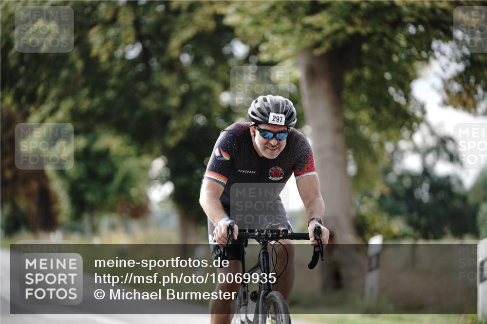 30.08.2026 - Elbe Triathlon Hamburg Michael Burmester http://msf.ph/oto/10069935 30.08.2026 09:50:28 Radfahren 297, 501, 735 meine-sportfotos.de