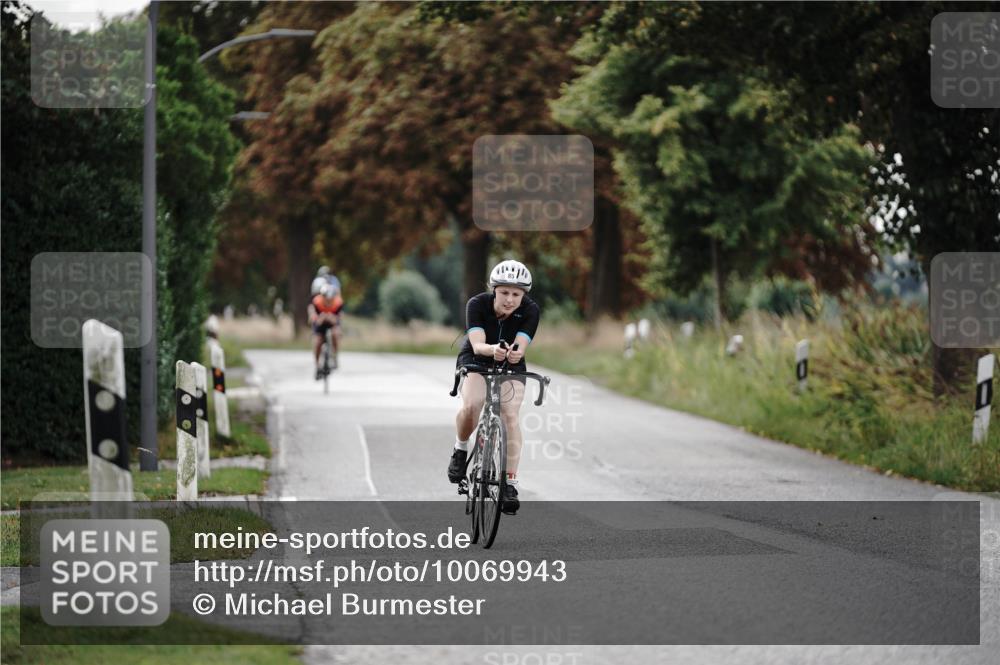 30.08.2026 - Elbe Triathlon Hamburg Michael Burmester http://msf.ph/oto/10069943 30.08.2026 09:50:39 Radfahren 786, 858 meine-sportfotos.de