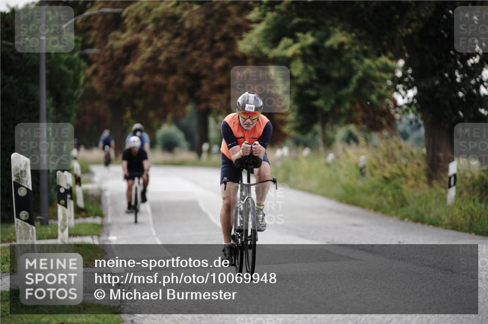 30.08.2026 - Elbe Triathlon Hamburg Michael Burmester http://msf.ph/oto/10069948 30.08.2026 09:50:44 Radfahren 440, 629, 786, 858 meine-sportfotos.de