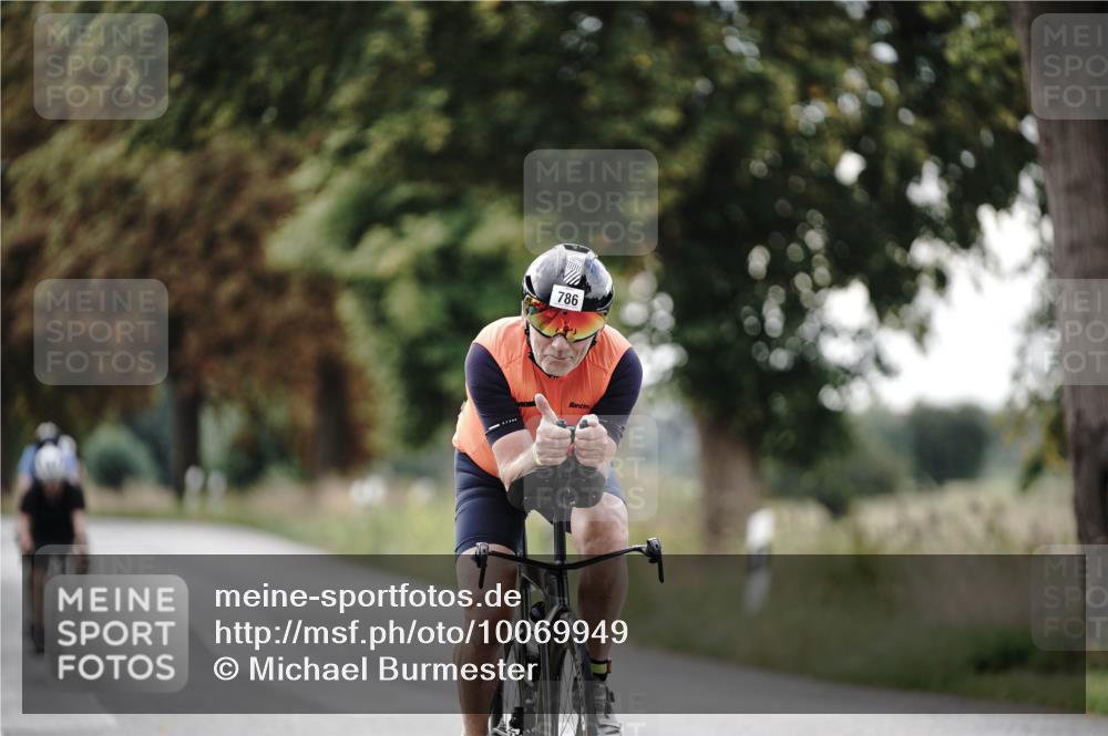 30.08.2026 - Elbe Triathlon Hamburg Michael Burmester http://msf.ph/oto/10069949 30.08.2026 09:50:45 Radfahren 440, 629, 786 meine-sportfotos.de