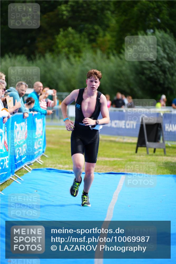 30.08.2026 - Elbe Triathlon Hamburg LAZAROV Photography http://msf.ph/oto/10069987 30.08.2026 12:45:19 Ziel 1733 meine-sportfotos.de