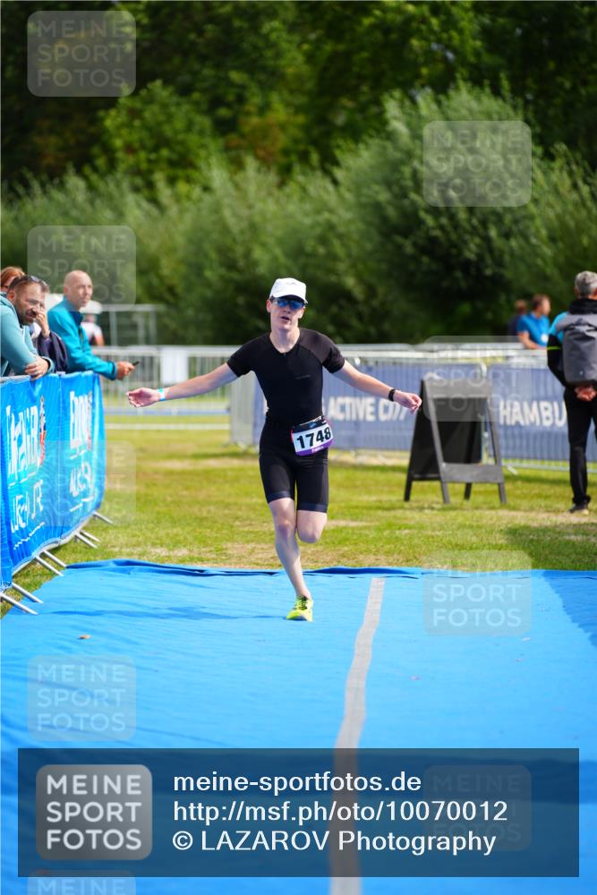 30.08.2026 - Elbe Triathlon Hamburg LAZAROV Photography http://msf.ph/oto/10070012 30.08.2026 12:46:29 Ziel 1748 meine-sportfotos.de