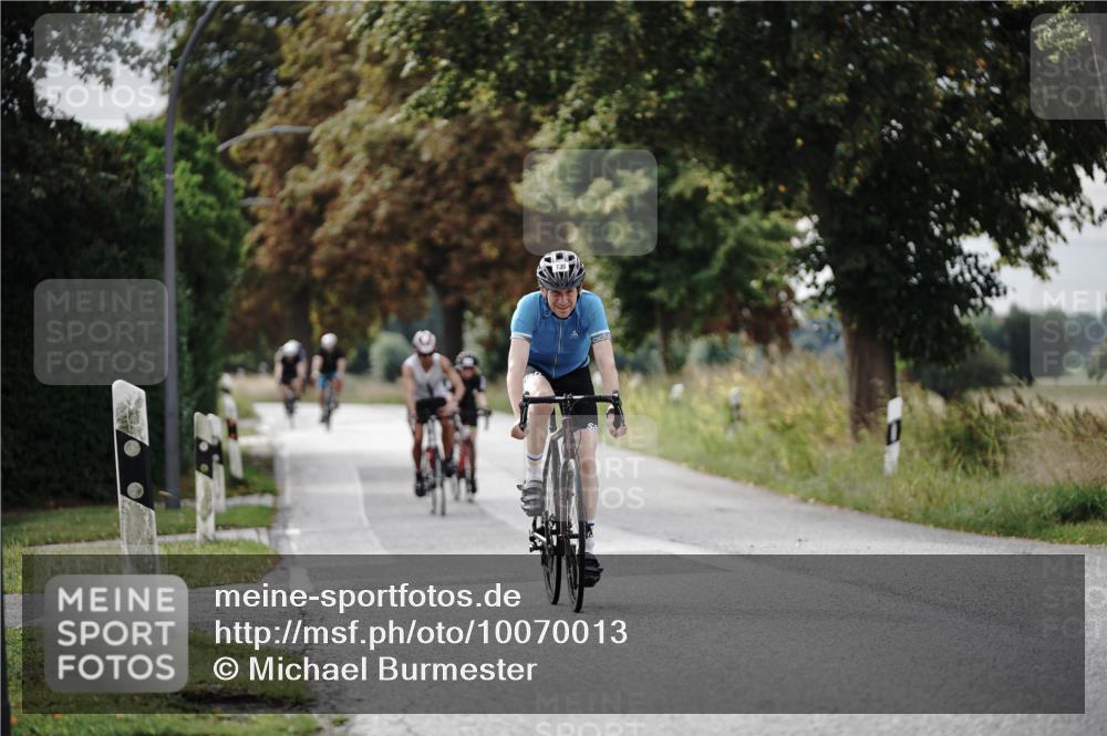 30.08.2026 - Elbe Triathlon Hamburg Michael Burmester http://msf.ph/oto/10070013 30.08.2026 09:51:31 Radfahren 431, 436, 482, 736, 842 meine-sportfotos.de