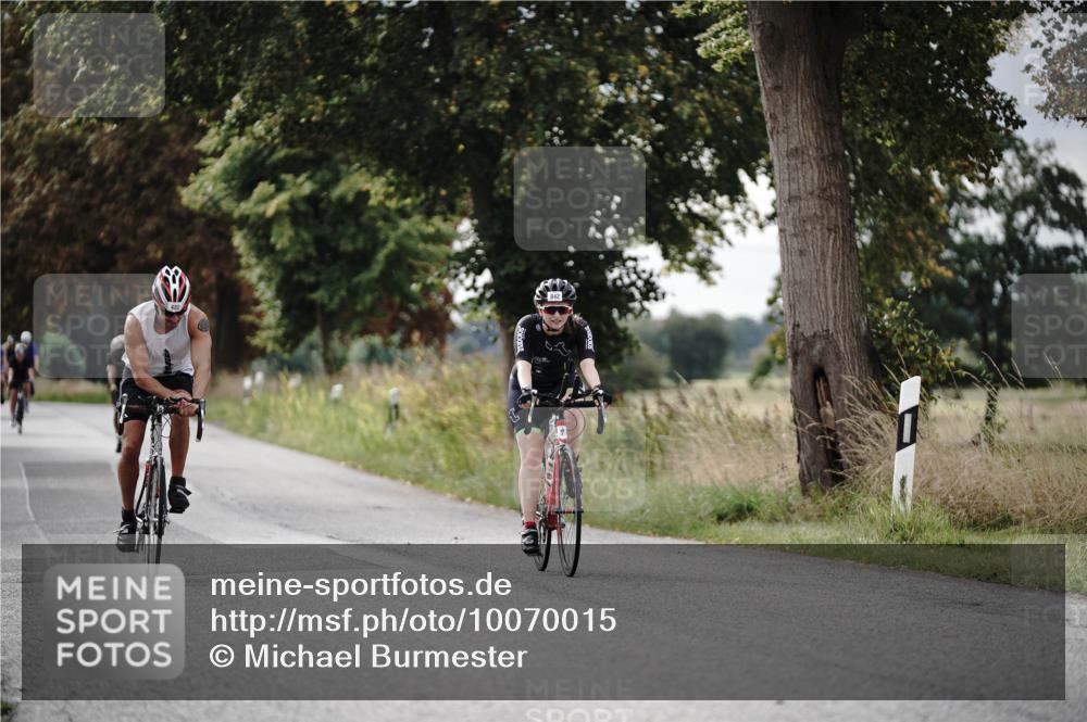 30.08.2026 - Elbe Triathlon Hamburg Michael Burmester http://msf.ph/oto/10070015 30.08.2026 09:51:33 Radfahren 431, 482, 736, 842, 865, 905 meine-sportfotos.de