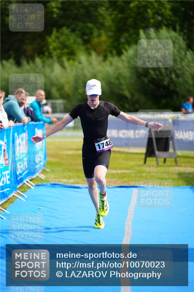 30.08.2026 - Elbe Triathlon Hamburg LAZAROV Photography http://msf.ph/oto/10070023 30.08.2026 12:46:30 Ziel 1748 meine-sportfotos.de