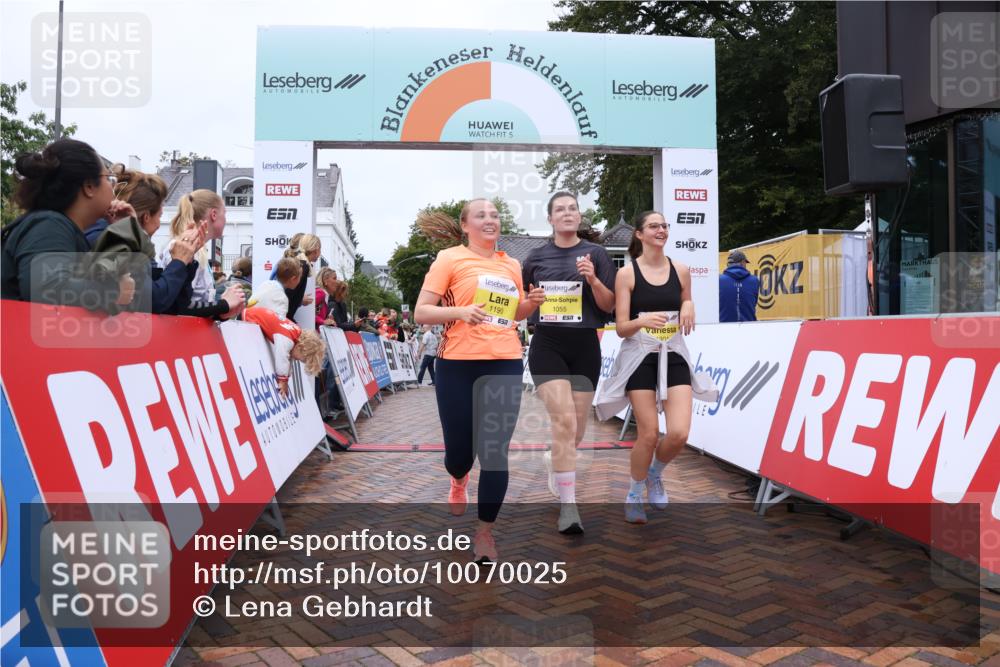 30.08.2026 - Blankeneser Heldenlauf Lena Gebhardt http://msf.ph/oto/10070025 30.08.2026 10:05:42 Ziel 1055, 1190, 1301, 1773, 5838 meine-sportfotos.de
