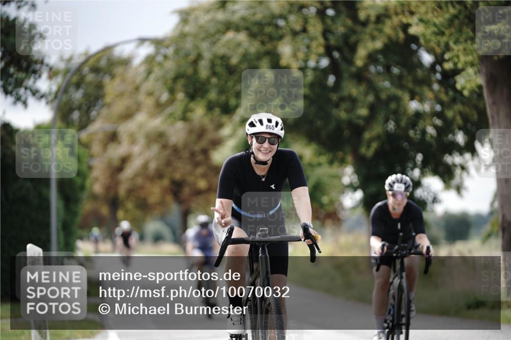 30.08.2026 - Elbe Triathlon Hamburg Michael Burmester http://msf.ph/oto/10070032 30.08.2026 09:51:40 Radfahren 431, 554, 602, 609, 683, 763, 865, 905 meine-sportfotos.de
