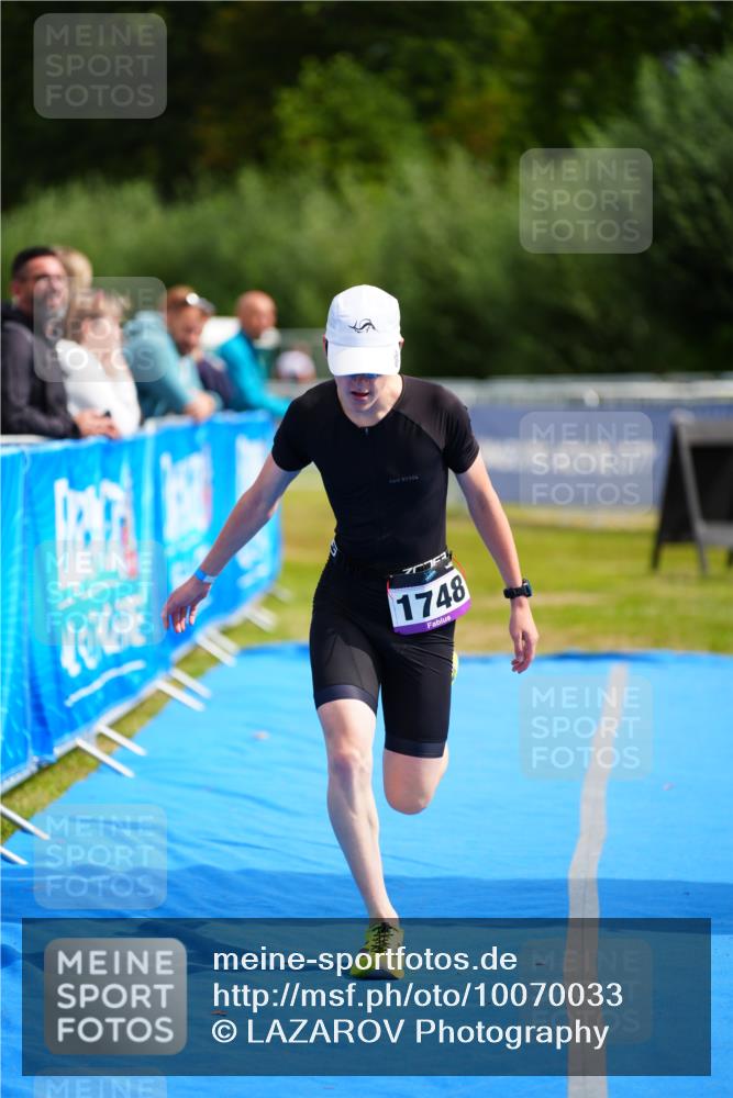 30.08.2026 - Elbe Triathlon Hamburg LAZAROV Photography http://msf.ph/oto/10070033 30.08.2026 12:46:30 Ziel 1748 meine-sportfotos.de