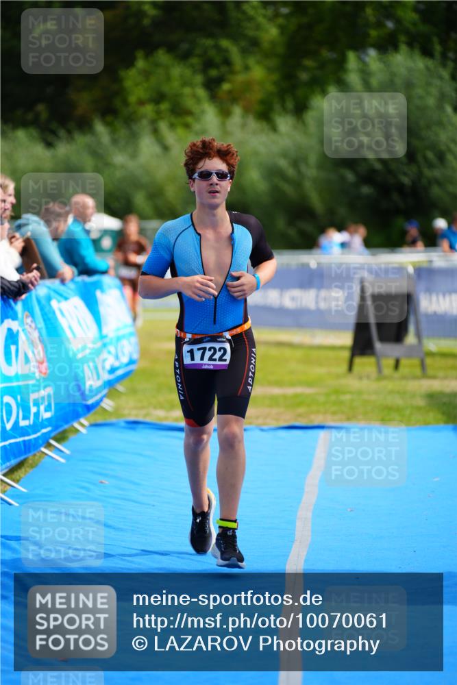 30.08.2026 - Elbe Triathlon Hamburg LAZAROV Photography http://msf.ph/oto/10070061 30.08.2026 12:46:42 Ziel 1722, 1738 meine-sportfotos.de