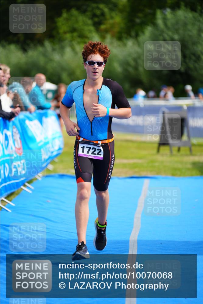 30.08.2026 - Elbe Triathlon Hamburg LAZAROV Photography http://msf.ph/oto/10070068 30.08.2026 12:46:42 Ziel 1722, 1738 meine-sportfotos.de