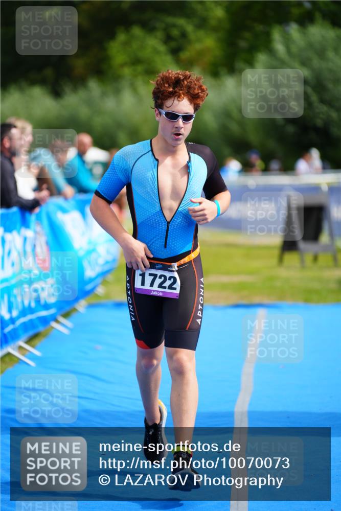 30.08.2026 - Elbe Triathlon Hamburg LAZAROV Photography http://msf.ph/oto/10070073 30.08.2026 12:46:43 Ziel 1722, 1738 meine-sportfotos.de
