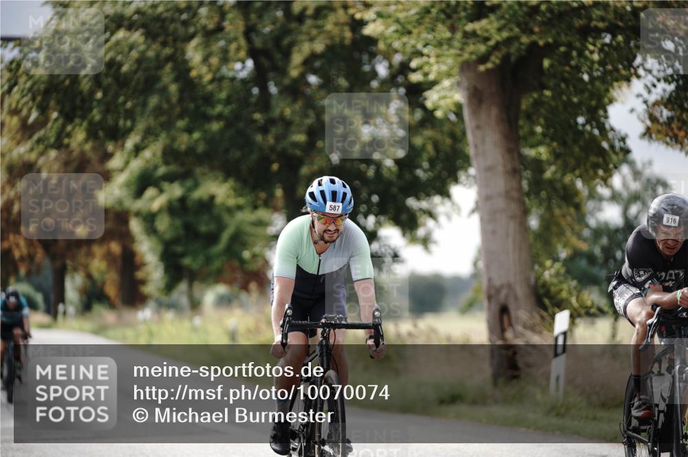 30.08.2026 - Elbe Triathlon Hamburg Michael Burmester http://msf.ph/oto/10070074 30.08.2026 09:51:56 Radfahren 538, 587, 686, 690, 792, 916 meine-sportfotos.de