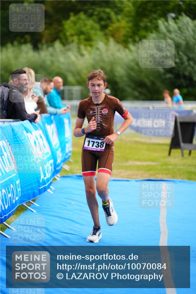30.08.2026 - Elbe Triathlon Hamburg LAZAROV Photography http://msf.ph/oto/10070084 30.08.2026 12:46:49 Ziel 1738 meine-sportfotos.de