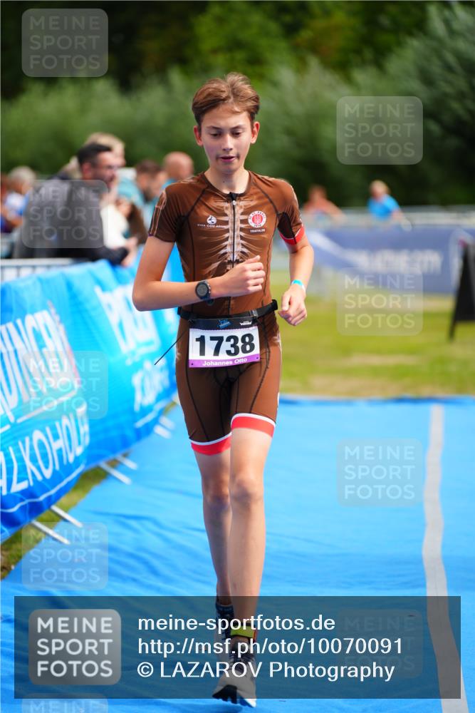 30.08.2026 - Elbe Triathlon Hamburg LAZAROV Photography http://msf.ph/oto/10070091 30.08.2026 12:46:50 Ziel 1738 meine-sportfotos.de